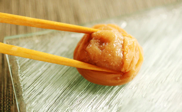 「減塩 紀州産南高梅 つぶれ梅 はちみつ味 梅干し 塩分3％」270g - Image 4
